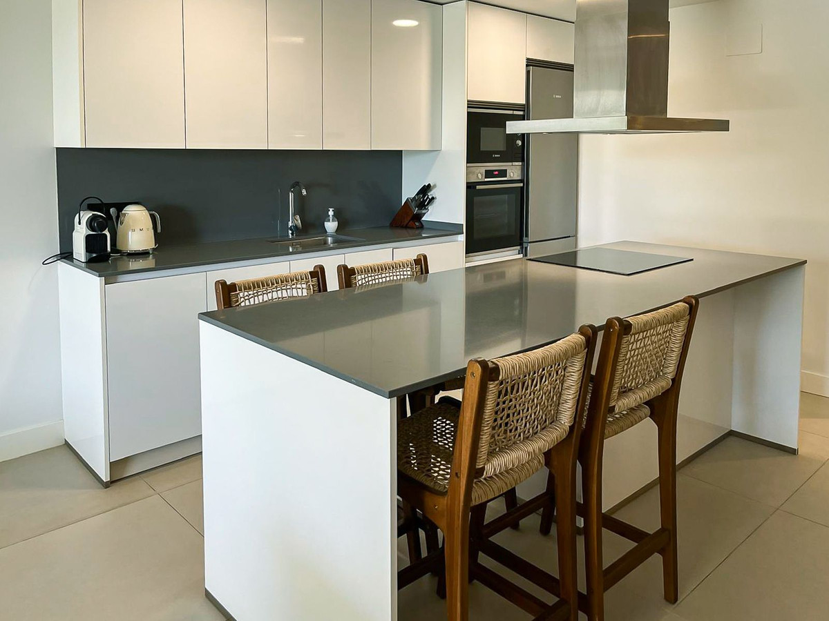 0784677893cf2fe0af4c4e0bdb88e990 - 6