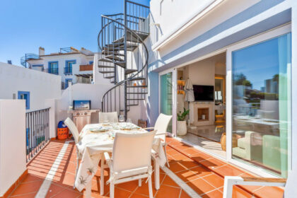 07ec925759139390cb3b75edf0b16007 - 15