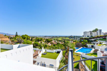 07ec925759139390cb3b75edf0b16007 - 20