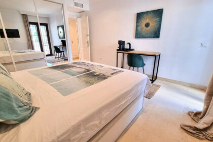 083cb56e1356742cadcfe43c519b8290 - 15