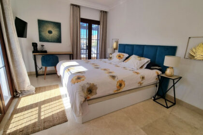 083cb56e1356742cadcfe43c519b8290 - 20