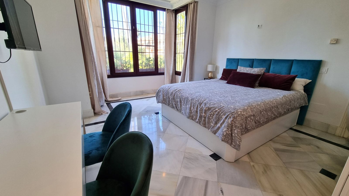 083cb56e1356742cadcfe43c519b8290 - 25