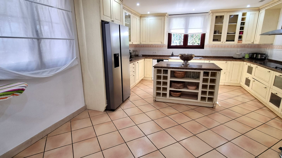 083cb56e1356742cadcfe43c519b8290 - 34