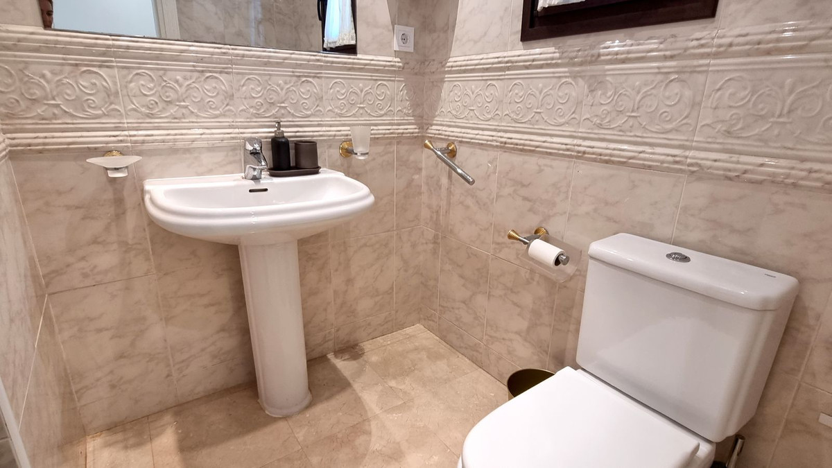 083cb56e1356742cadcfe43c519b8290 - 38