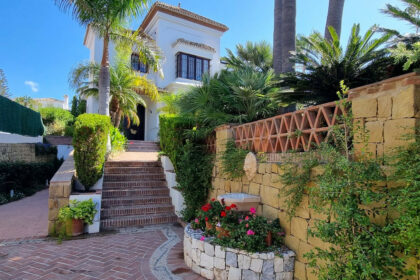 083cb56e1356742cadcfe43c519b8290 - 46