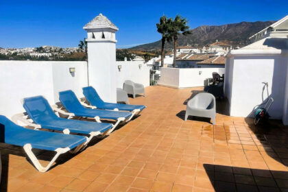 085a98e37062542a73de3617afd336bf - 1