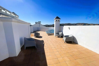 085a98e37062542a73de3617afd336bf - 3