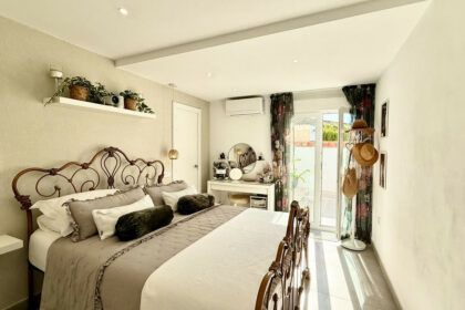 086e586681be3a7c7f33f4e2cf2bc451 - 20