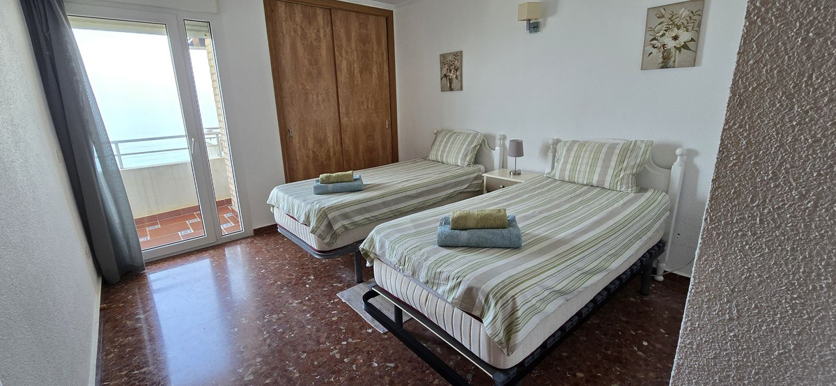 0897fbd2a330b7fdd93e845cddc31ffb - 11