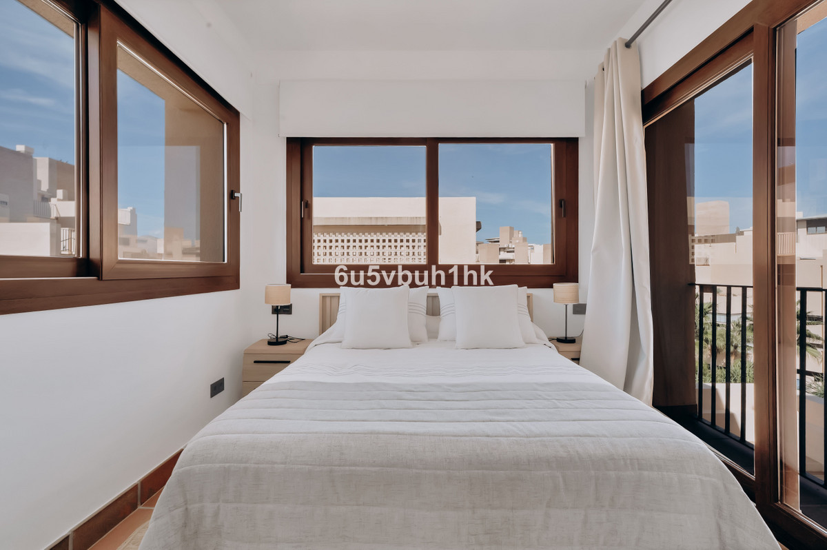 08cf2b3f87206e8c8d0283ba35f26ef2 - 32