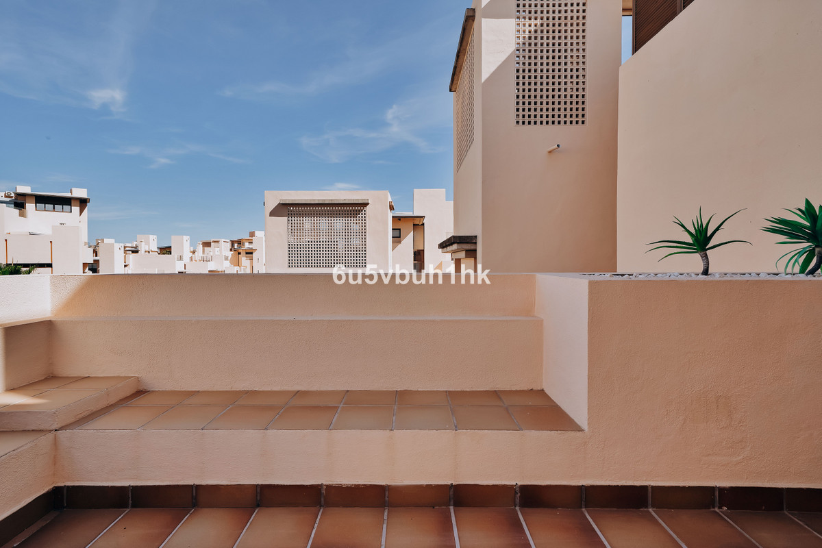 08cf2b3f87206e8c8d0283ba35f26ef2 - 35