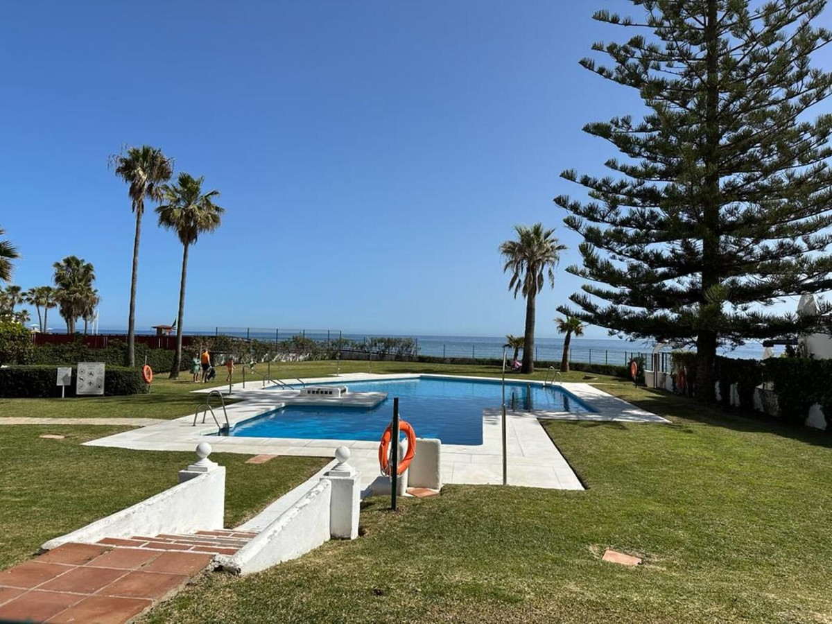 0931f8deaa835f8a862e3af269d04a0b - 1