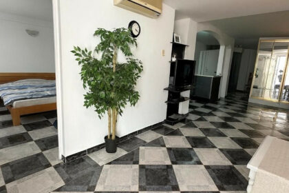 0931f8deaa835f8a862e3af269d04a0b - 14