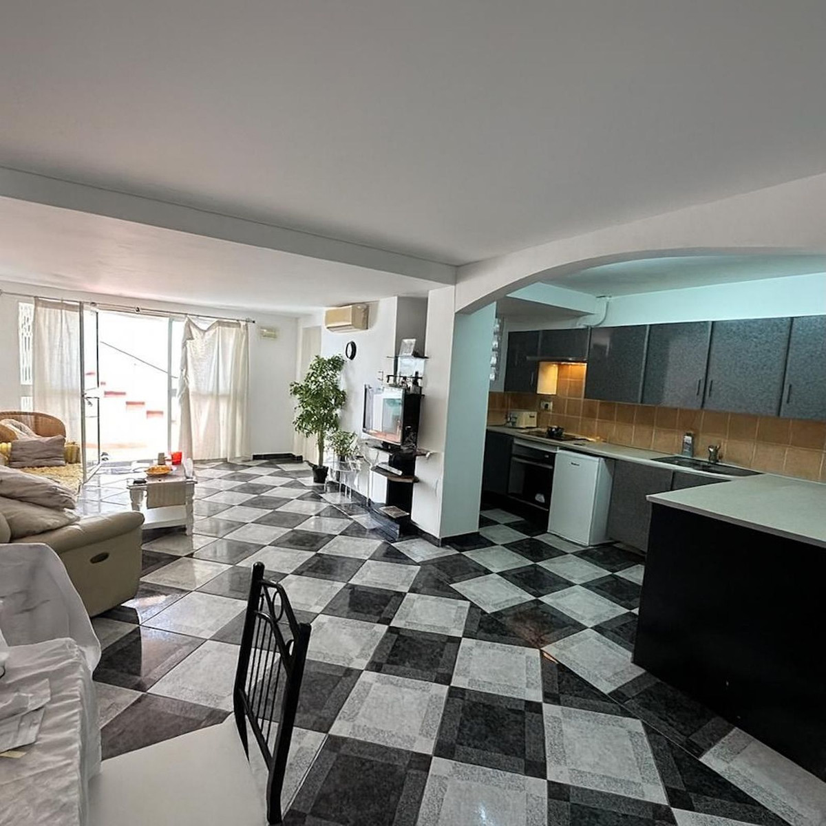 0931f8deaa835f8a862e3af269d04a0b - 15