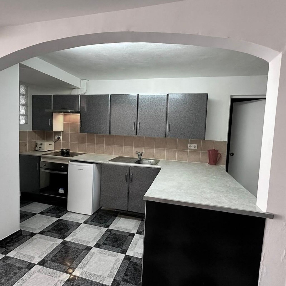 0931f8deaa835f8a862e3af269d04a0b - 16