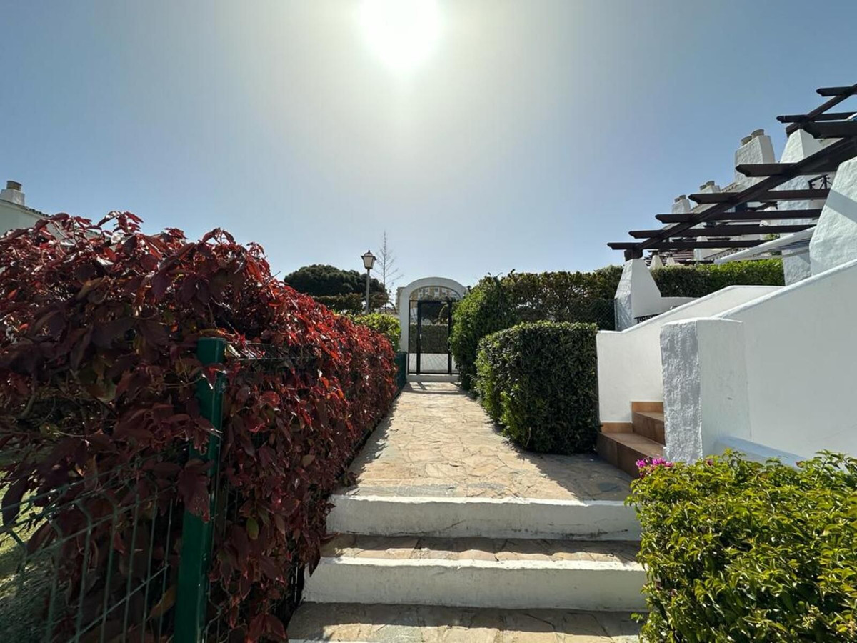 0931f8deaa835f8a862e3af269d04a0b - 3