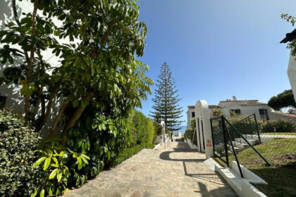 0931f8deaa835f8a862e3af269d04a0b - 4