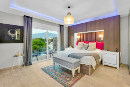 0943231c6b170b56e0c2edaa22467261 - 10