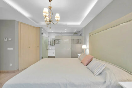 0943231c6b170b56e0c2edaa22467261 - 13