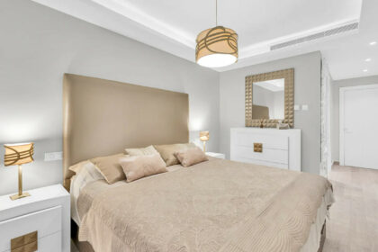 0943231c6b170b56e0c2edaa22467261 - 15