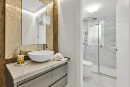 0943231c6b170b56e0c2edaa22467261 - 18