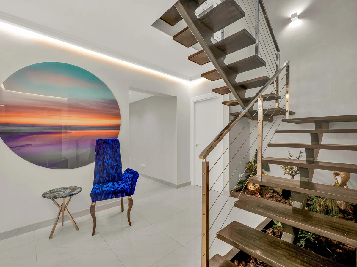 0943231c6b170b56e0c2edaa22467261 - 19