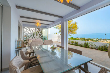 0943231c6b170b56e0c2edaa22467261 - 2