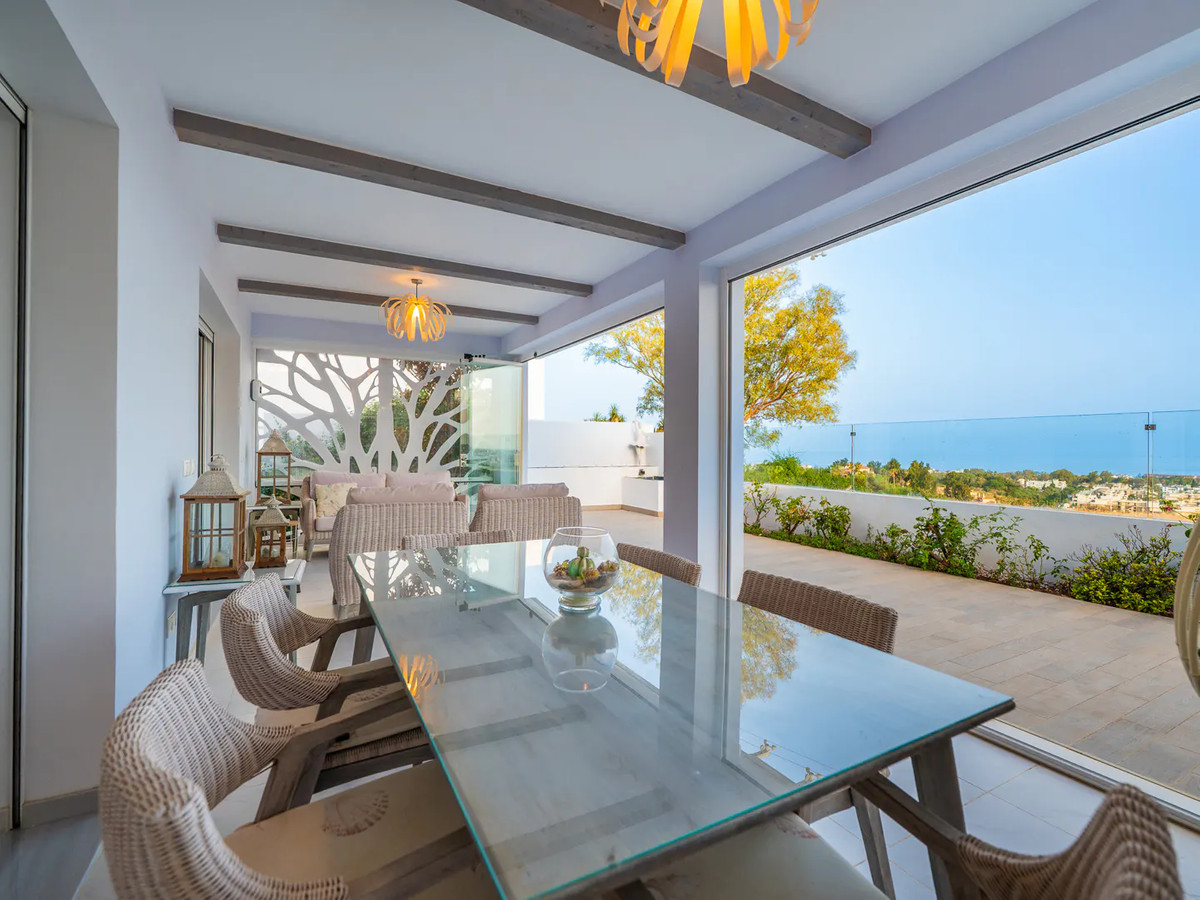 0943231c6b170b56e0c2edaa22467261 - 2