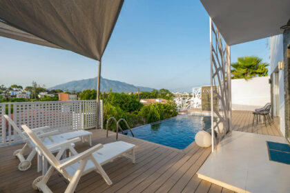 0943231c6b170b56e0c2edaa22467261 - 24