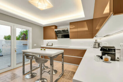 0943231c6b170b56e0c2edaa22467261 - 7