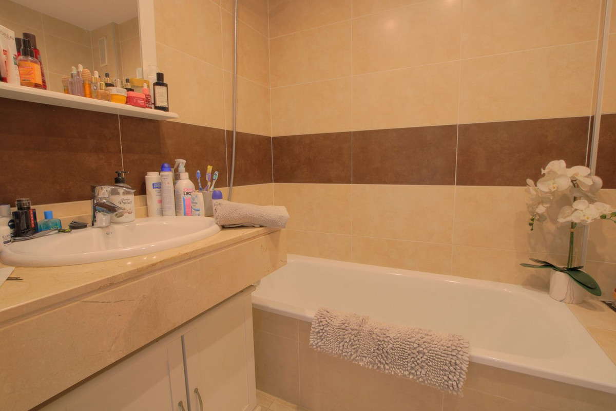 09cb6dc281101271f12ee998e8175bc4 - 15