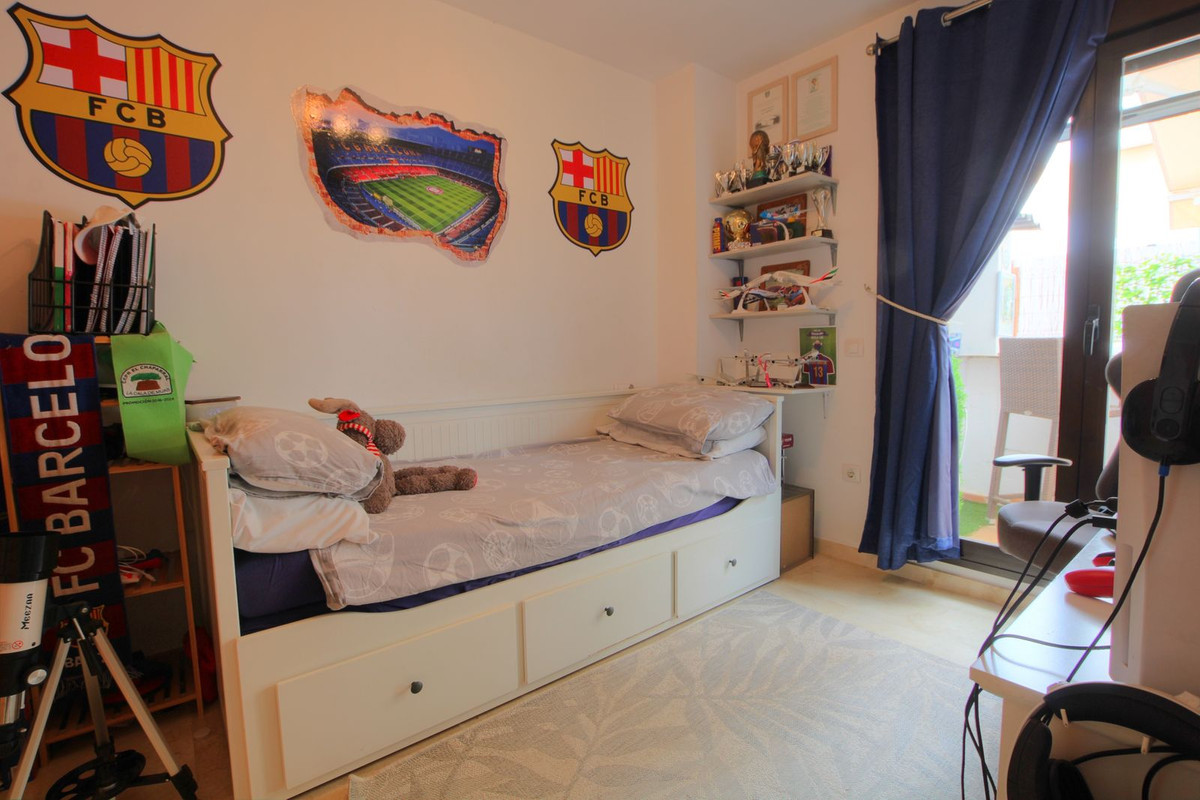 09cb6dc281101271f12ee998e8175bc4 - 16