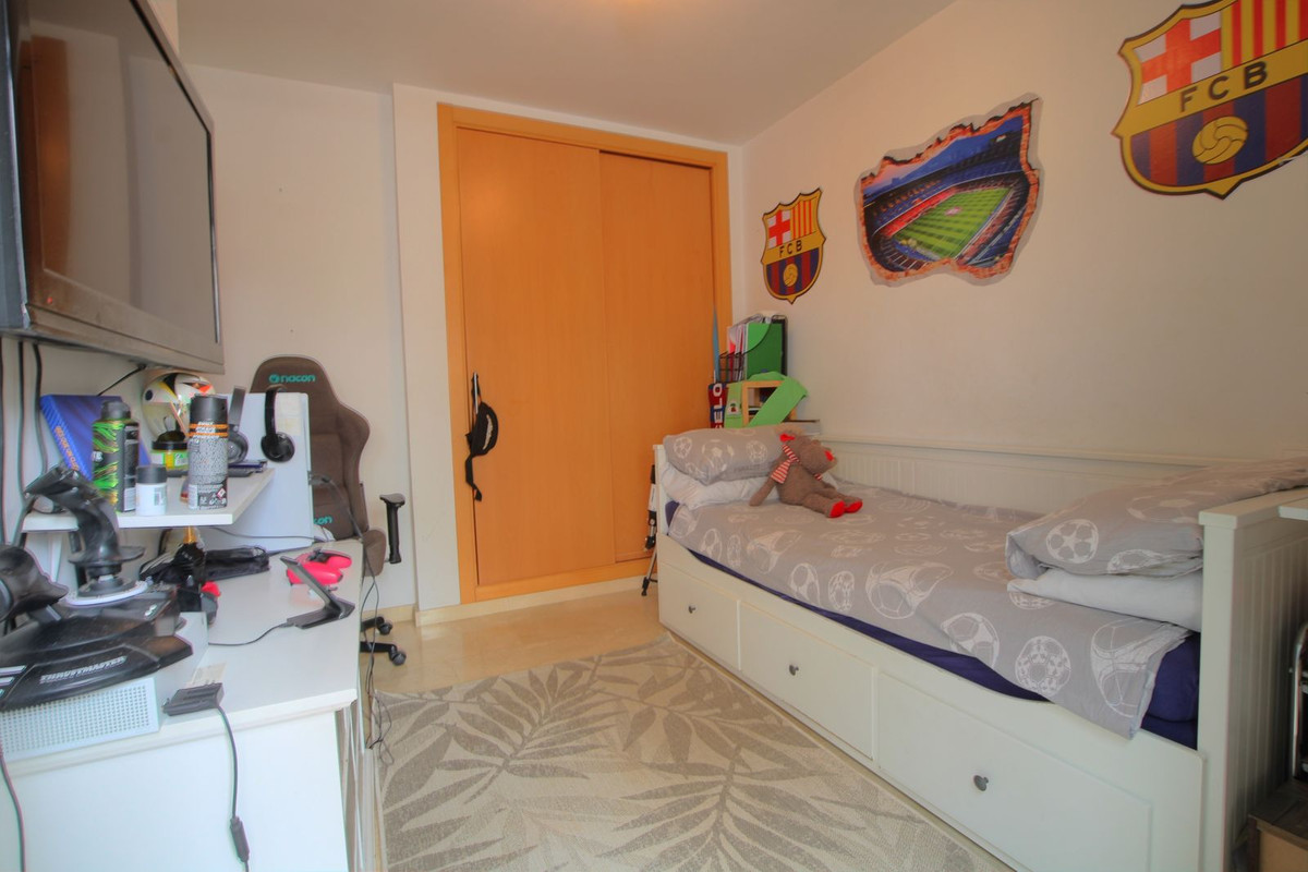 09cb6dc281101271f12ee998e8175bc4 - 17