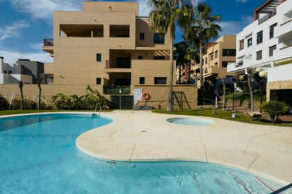 09cb6dc281101271f12ee998e8175bc4 - 19