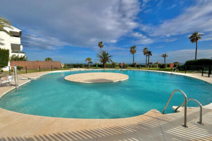 0a8668fdac4e4049e0d30c978676a988 - 1