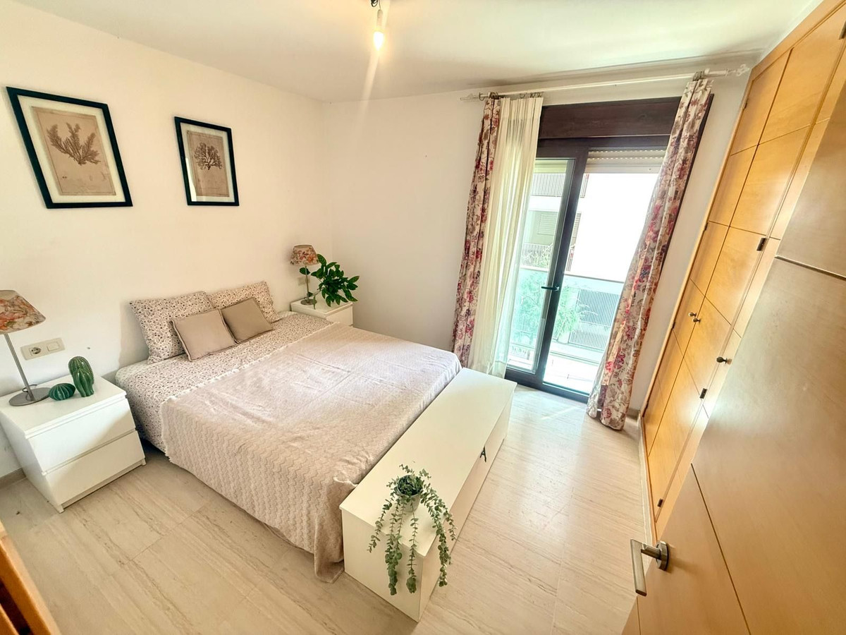 0ac49d12bcf4763fbebe2a00211d0409 - 15