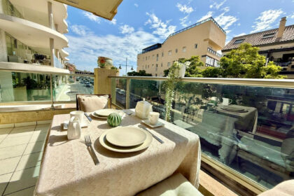 0ac49d12bcf4763fbebe2a00211d0409 - 28