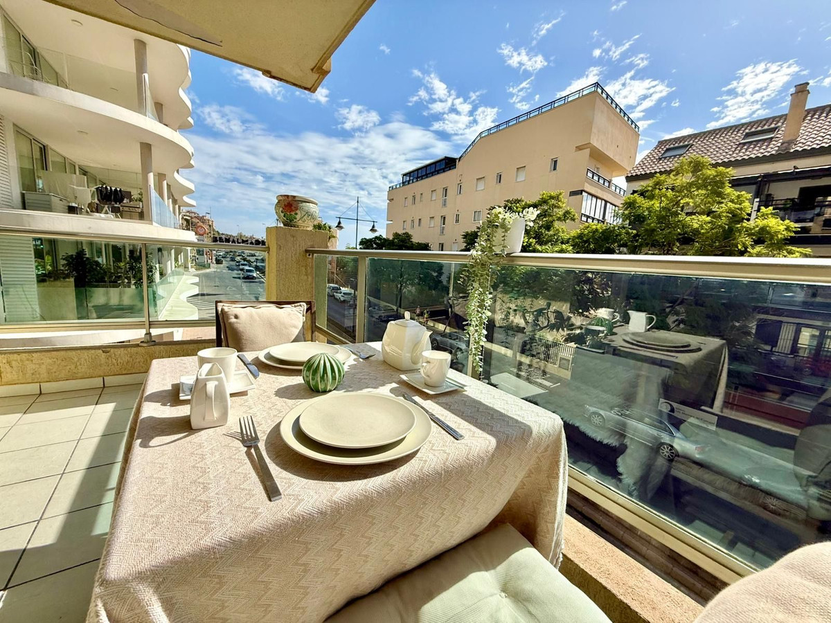 0ac49d12bcf4763fbebe2a00211d0409 - 28