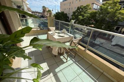 0ac49d12bcf4763fbebe2a00211d0409 - 33