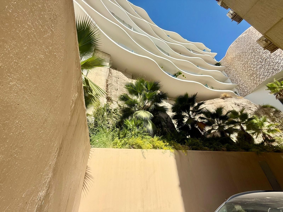 0ac49d12bcf4763fbebe2a00211d0409 - 35