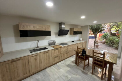 0b3d720509755e7101b5c5ff539e153b - 1