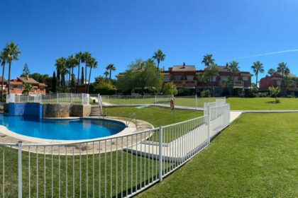 0b3d720509755e7101b5c5ff539e153b - 16