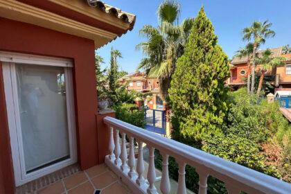 0b3d720509755e7101b5c5ff539e153b - 53