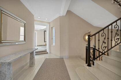 0b64c11e018436db972345200e472bfe - 10