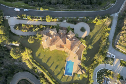 0b64c11e018436db972345200e472bfe - 44