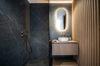 0bd500716295c374c78825425487cedb - 21