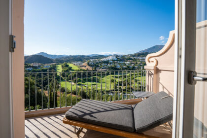 0bd500716295c374c78825425487cedb - 25