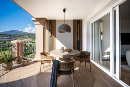 0bd500716295c374c78825425487cedb - 3