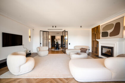 0bd500716295c374c78825425487cedb - 8