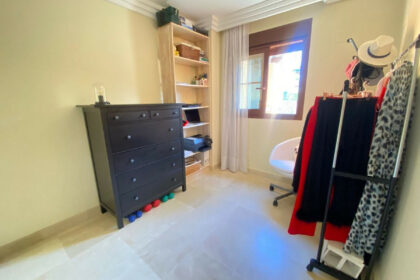 0c04e117102f54acd07c705b18c4f30f - 18